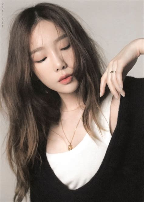 Pin By Ameenmin On Taeyeon In 2019 Girls Generation Taeyeon Seohyun