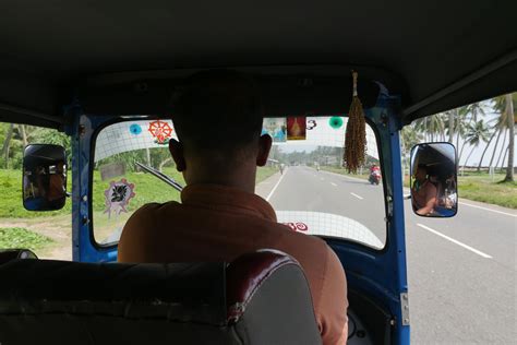 Totalcar Nincs Ki Mind A N Gy Kereke Tuktuk Teszt Gal Ria