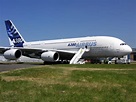 File:Airbus A380 Paris Air Show.jpg - Wikimedia Commons