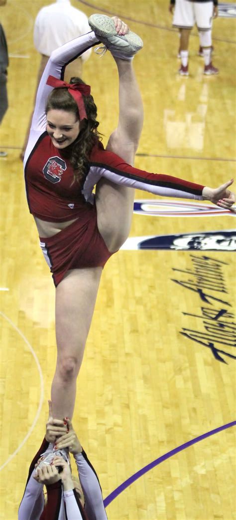 South Carolina Cheerleaders Cheerleading Stunt Cheerleading Hot