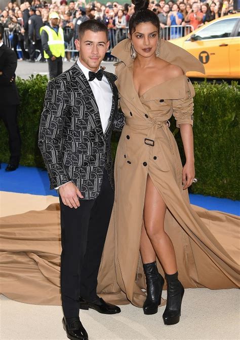 Priyanka chopra and nick jonas attend the premiere of warner bros. How tall is Nick Jonas and Priyanka Chopra? - Celebrity ...