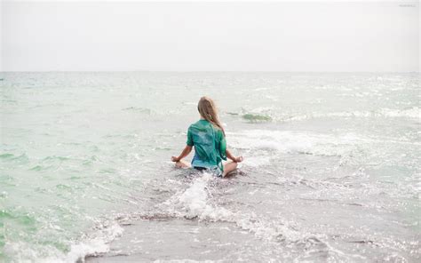 Joga Yoga 013 Kobieta Morze Tapety Na Pulpit