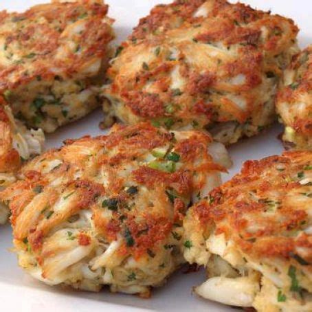 Bake in the oven for 10 minutes, then remove from the oven. Crab Cakes Recipe - (4.5/5)