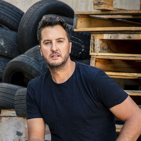 Weekly Register: Luke Bryan Tops Country Albums Chart With 'Born Here Live Here Die Here 