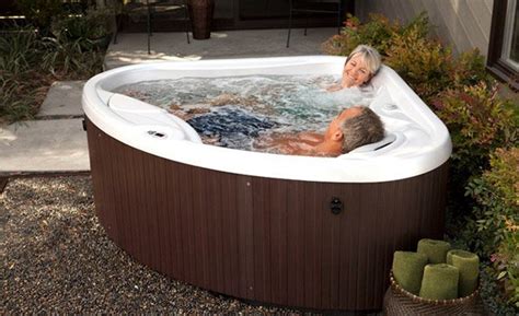 15 Circular And Curvy Hot Tubs Home Design Lover