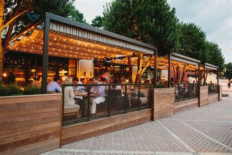 Five wicker park restaurants with outdoor seating for everyone. King + Duke | Outdoor restaurant, Outdoor restaurant patio ...