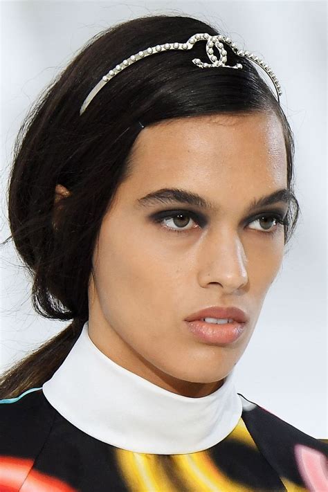 8 Paris Fashion Week Beauty Looks You Might Have Missed Fashion Show