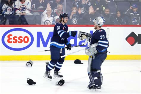 jets kyle connor named nhl s second star of the week the hockey news winnipeg jets news