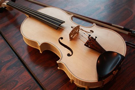 Luthiers Make New Viola For Rncm Collection Royal Northern College Of