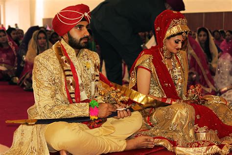 15 Wedding Photos That Show How Differently We Tie The Knot In India