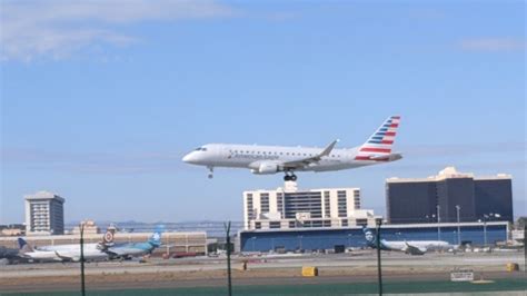 Aeropuerto De Los Angeles Ca Ahi Cargue Youtube