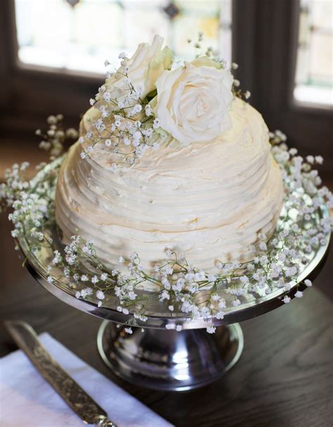 My Homemade Wedding Cake With Vanilla Buttercream Icing Diy Wedding