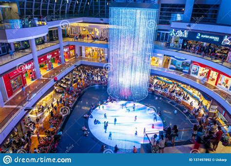 Guests can catch broadway shows or enjoy a concert at the sand theater. Marina Bay Sands Shopping Mall Interior Architecture ...