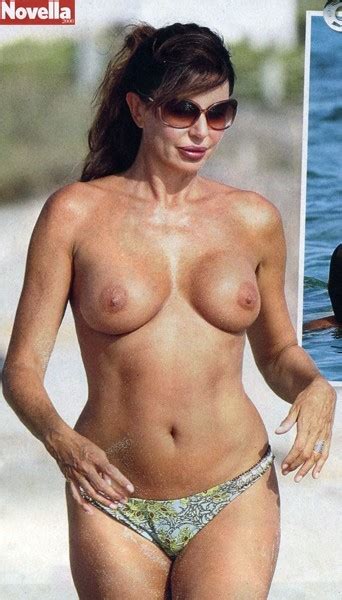 Showgirl Italiane Nude Senzamutandine Vip Nude Senza Mutande E Senza Censura