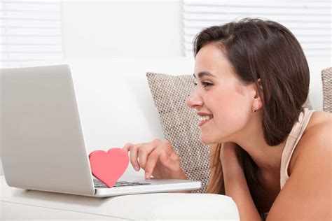 How To Make A Long Distance Relationship Work Bright Freak