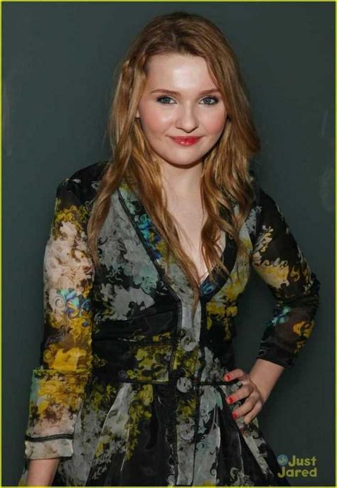 45 Abigail Breslin Nude Pictures Are Hard To Not Notice Her Beauty