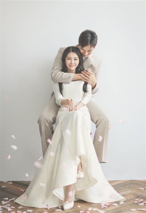 Korean Wedding A 009 Andyoo Studio Korea Wedding Pledge Pose