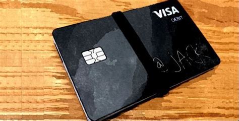One of the good examples is n26 debit card. 40 Cool Debit Card Designs | Desalas Template