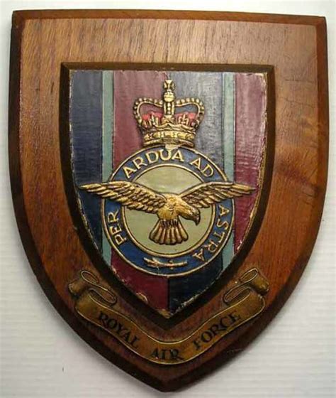 International Badges And Insignia Royal Air Force Wooden Wall Plaque