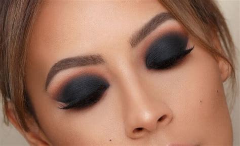 Smokey Eyes ¿cómo Crear Un Efecto De Maquillaje Ahumado