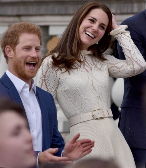 Wills And Kate And Harry Host A Garden Party At Buckingham Palace Go Fug Yourself