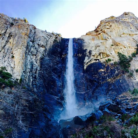 Hiking The Bridalveil Fall Trail Yosemite National Park Ca Flying