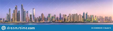 Dubai Marina Bay View Of Palm Jumeirah Uae Imagen Editorial Imagen De