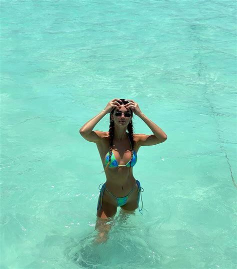 Kim Kardashians 40th Birthday Trip Swim Style Pics