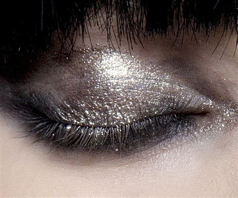 Pin By Pam On Sparkle Silver Makeup Makeup Silver Eyeshadow