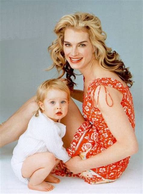 Brooke Shields And Daughter Either Rowan Or Grier In 2019 Brooke