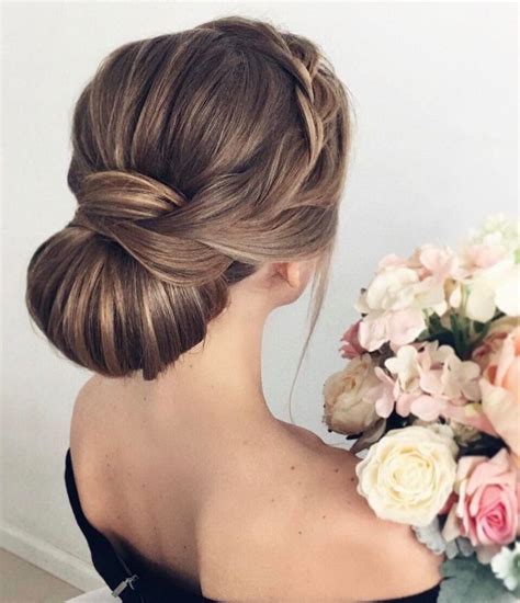 This Elegant Chignon Wedding Hairstyle Perfect For Any Wedding Venue
