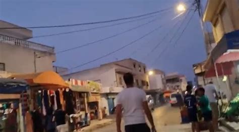 Bab.la is not responsible for their content. Tunisie-Cité Ettadhamen VIDEO : Boycott du couvre-feu ...