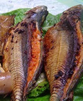 Ikan cencaru sumbat sambal kelapa resepi ikan caru sumbat_teringat masa kecil selalu makan. Fantasi Kutleri Merentas Zaman: Ikan Cencaru Sambal Sumbat