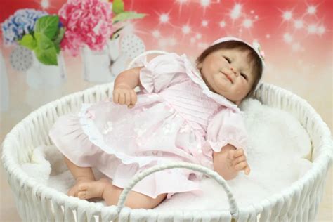 Free Shipping New Hot Sale Lifelike Reborn Baby Doll Wholesale Soft