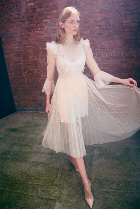 Laura Garcia | Fashion show, Pastel fashion, 2020 fashion show