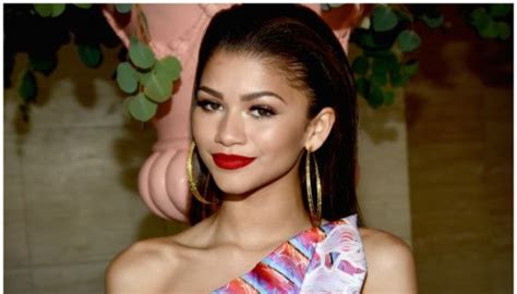 Zendaya Makes It Clear Why She Left The Aaliyah Biopic 939 Wkys
