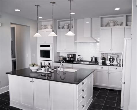 Beautiful Modern Kitchen With Center Island 10 Day Kitchen Solutions