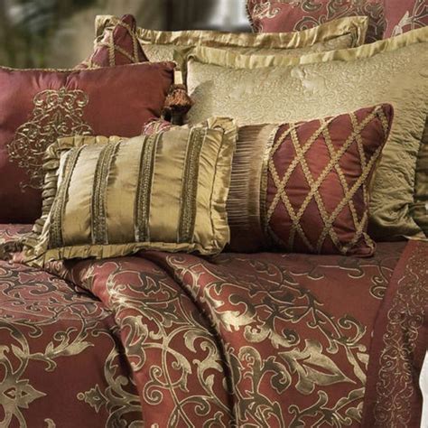 Red Gold Luxury Burgundy Jacquard Reversible Oversized Queen Comforter