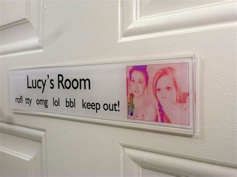 Pin By 🌺 Michelle 🌺 On Kids Rooms Bedroom Door Signs Kids Door Signs