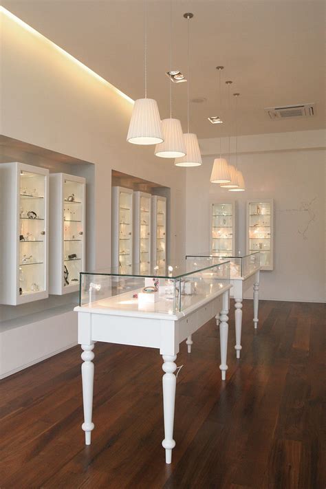 Jewellery Display Cabinets Jewellery Display Jewelry Store Interior
