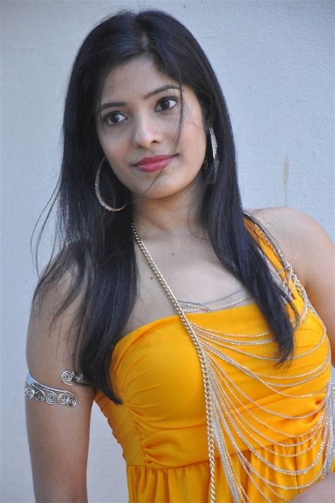 Pragathi Telugu Actress Photos Latest Hd Images Pictures Stills
