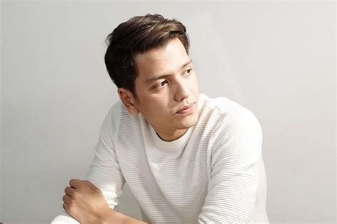 Profil Dan Biodata Rendi Jhon Pemeran Ricky Di Sinetron Ikatan Cinta Rcti Sekaligus Kekasih