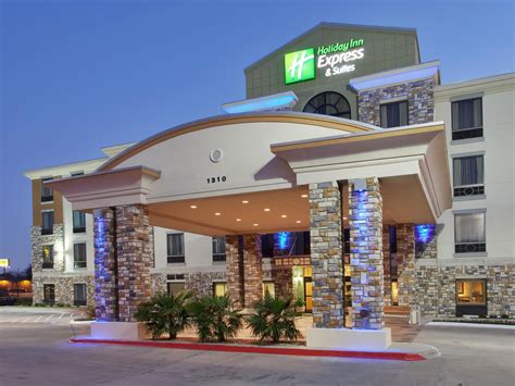 Welcome to the brand new holiday inn express yerevan hotel. Holiday Inn Express & Suites Dallas South - Desoto Hotel ...
