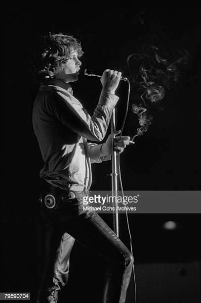 Jim Morrison 1968 Photos And Premium High Res Pictures Getty Images