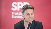 Interview mit SPD-Fraktionschef Rolf Mützenich über Ukraine-Krieg