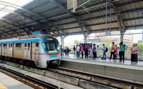 metro rail timings extended till 12 00 am during numaish