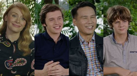 Watch The Jurassic World Cast Explain Why Colin Trevorrow Is A Good Fit For Star Wars Youtube