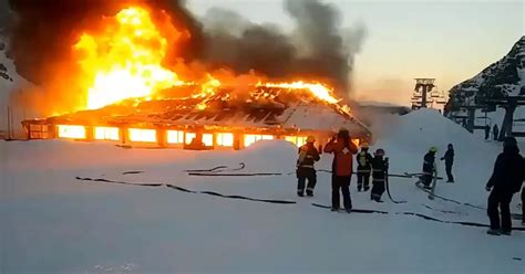En Plena Temporada Se Incendió La Confitería Del Centro De Esquí La Hoya Infobae