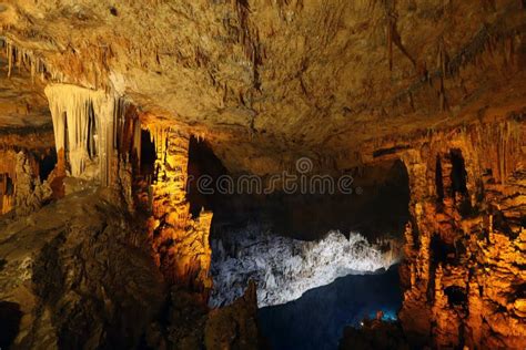 Travertine In Cave Stock Image Image Of Flow Disrobed 154409527