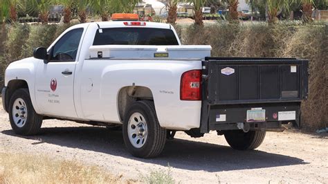 Why is a pickup trucks called a 1/2, 3/4 & 1 ton when those specifications do not exist in the pickup truck's specs anywhere, not a weight, load capacity, etc.? Tommy Gate - Original Series